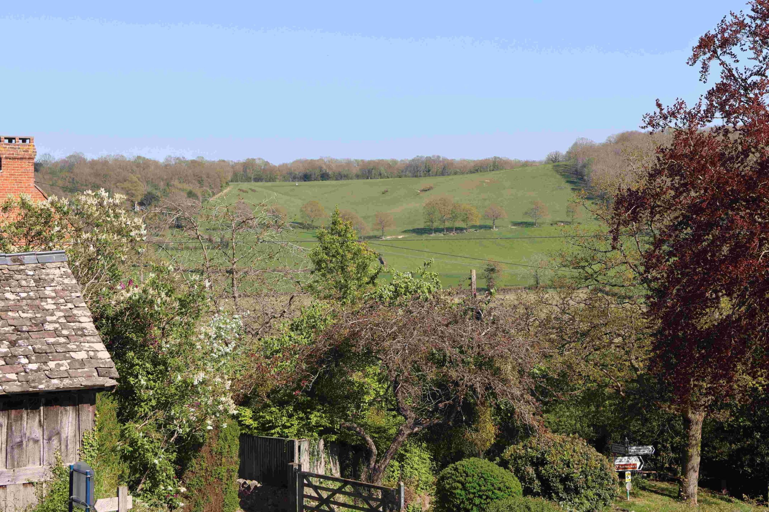 https://thecrowninn.pub/wp-content/uploads/2026/04/Pub-rooms-view-scaled.jpg