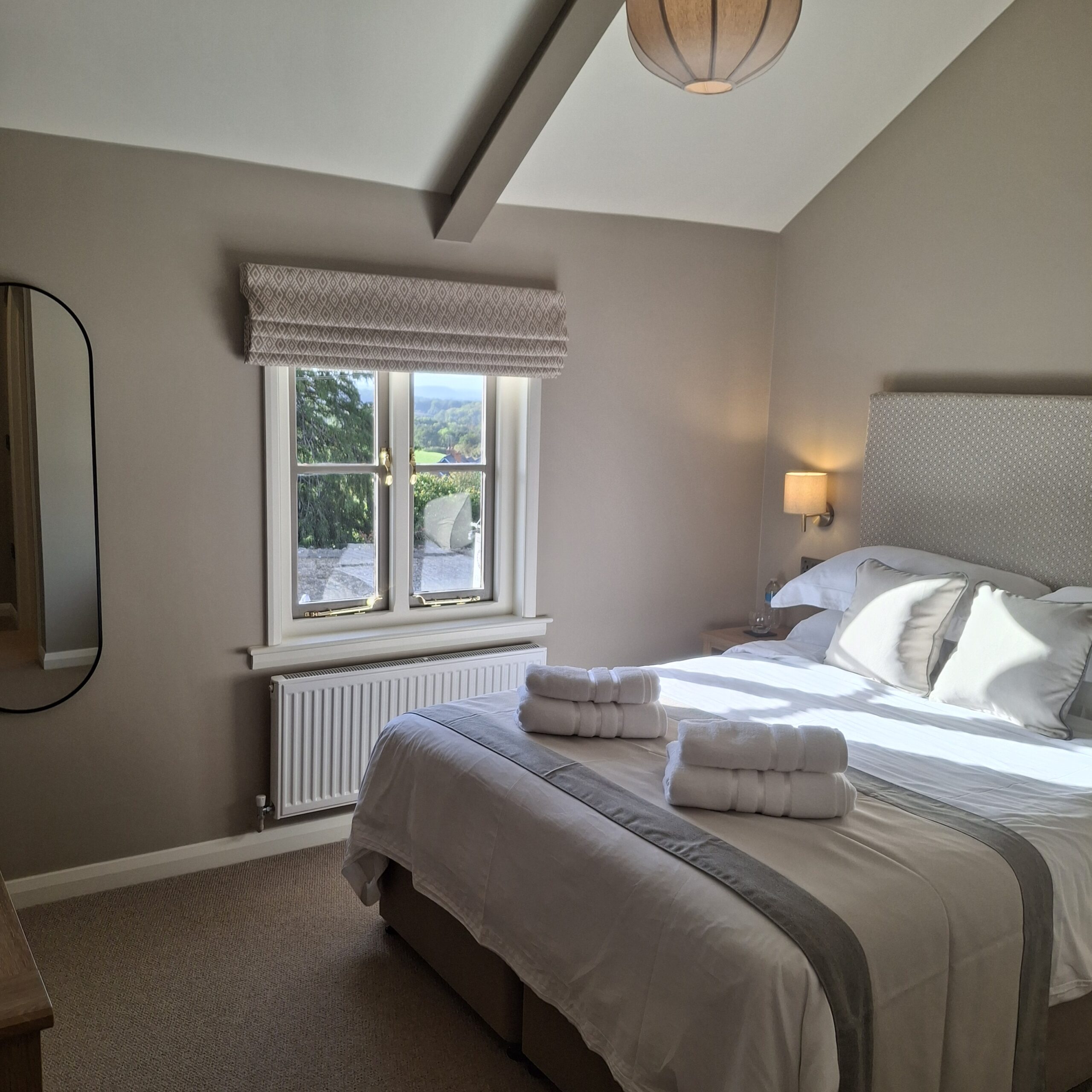 20261010_095612 https://thecrowninn.pub/wp-content/uploads/2026/10/20261010_095612-scaled.jpg
